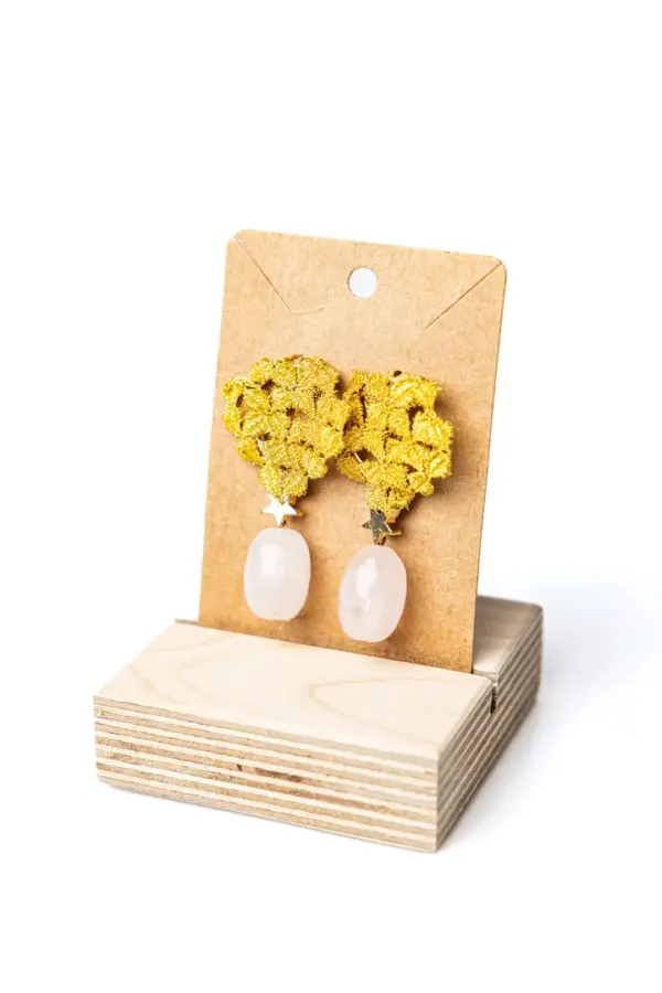Pendientes perla amarillos