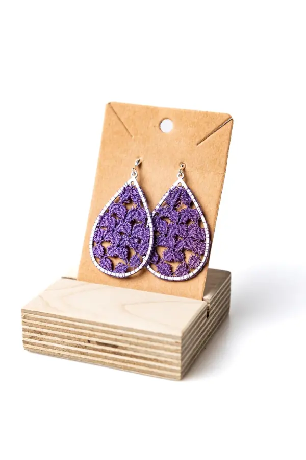 Pendientes gota violetas