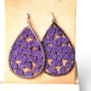 021 Pendientes gota violetas
