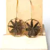 Pendientes margarita marrones