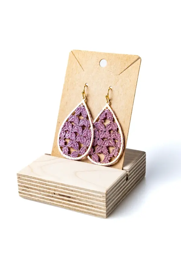 102 Pendientes gota violetas