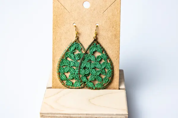 106 Pendientes gota verdes