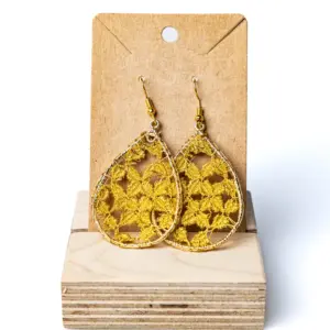 Pendientes gota amarillos