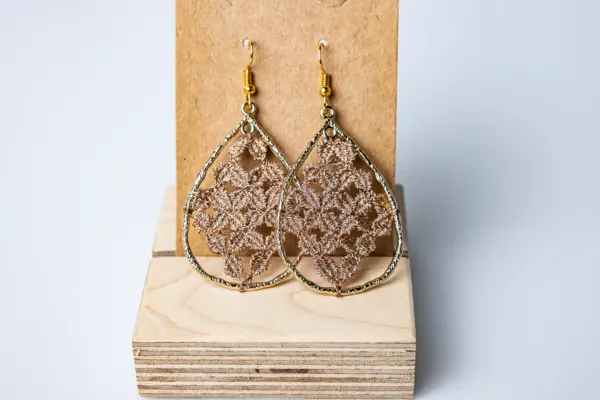 115 Pendientes gota marrones