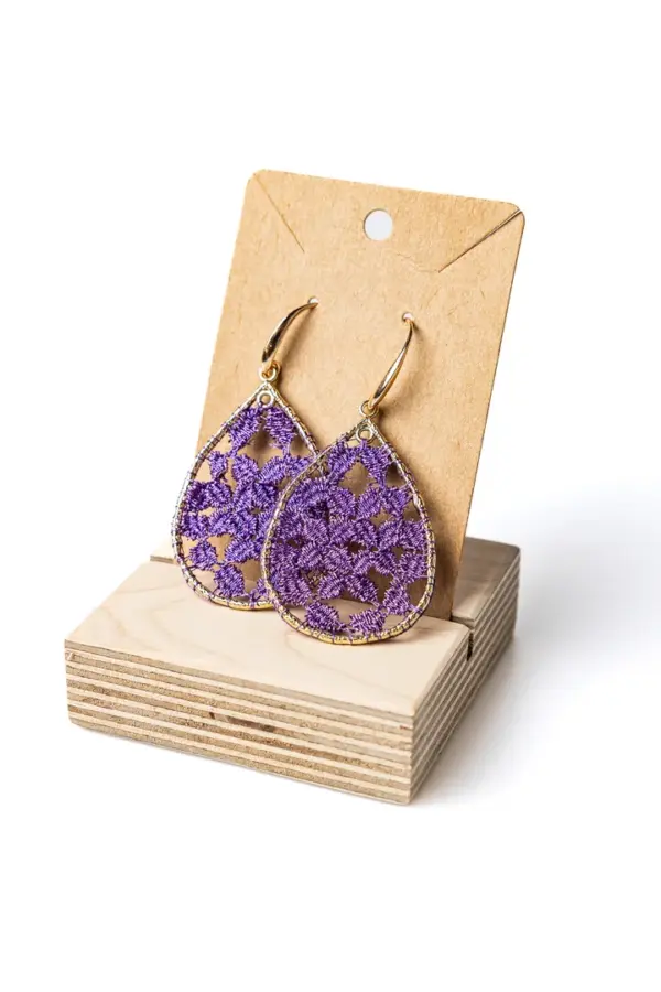 119 Pendientes gota violeta