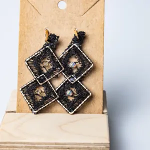 Pendientes color negro