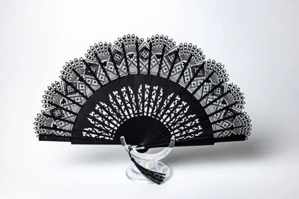 Abanico negro