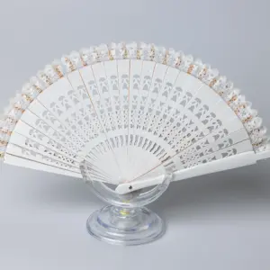 167 Abanico blanco