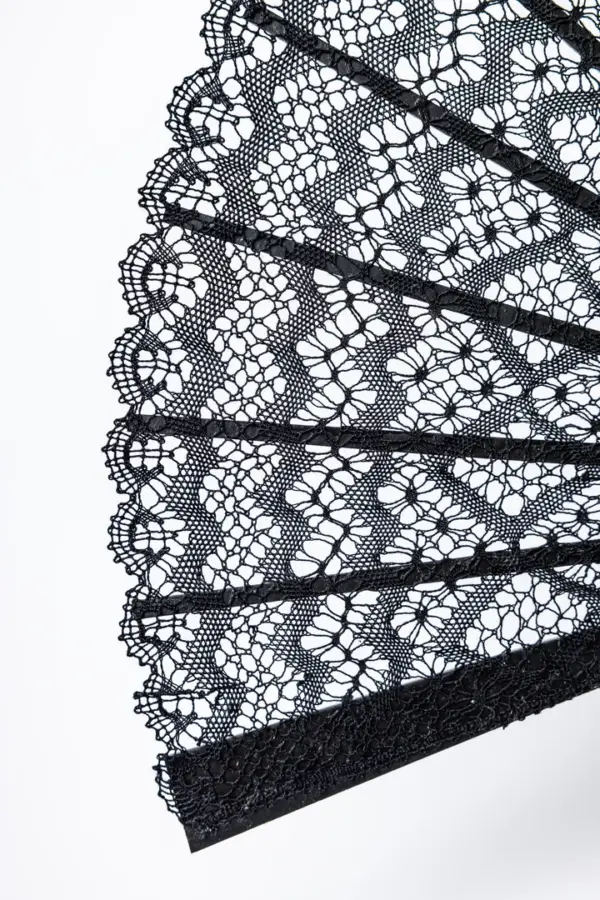 Abanico negro