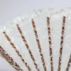 Abanico con encaje blanco