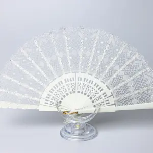 185 Abanico blanco