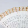 Abanico blanco con encaje beige