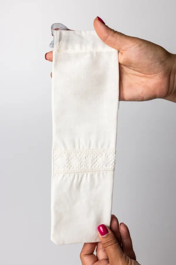 Funda de encaje blanco