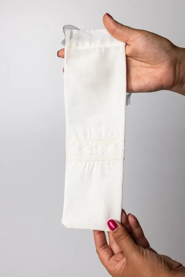 Funda de encaje blanco
