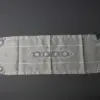 Camino de mesa con encaje blanco