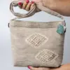 397 Bolso encaje en tonos beige