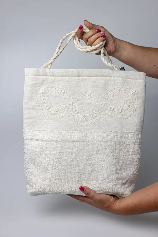 409 Bolso blanco con cenefa
