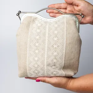 Bolso artesanal de encaje de bolillos “Areia Natural”