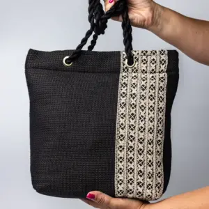 428 Bolso Artesanal de Encaje de Bolillos “Liñas"