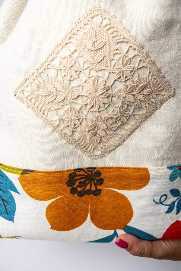 436 Saco Floral “Encaje en Rombo”