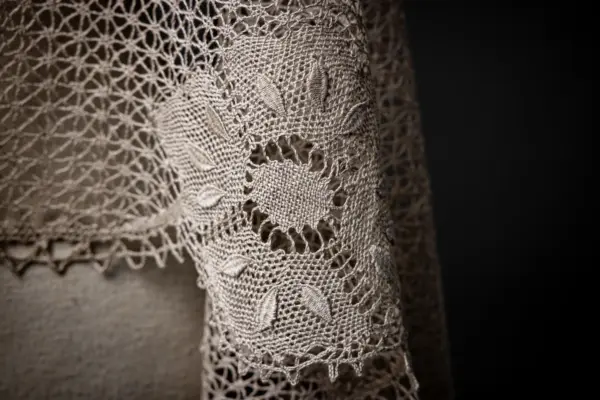 454 Mantón “Encaixe de Flores”