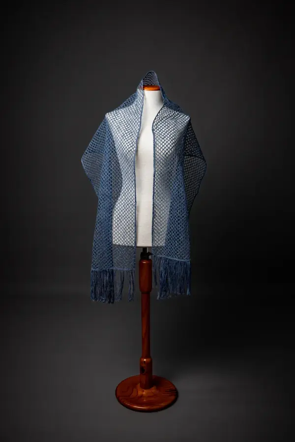 456 Mantón “Brétema Azul”