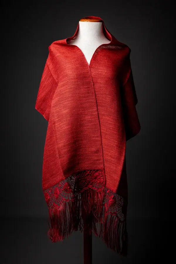 Chal rojo largo