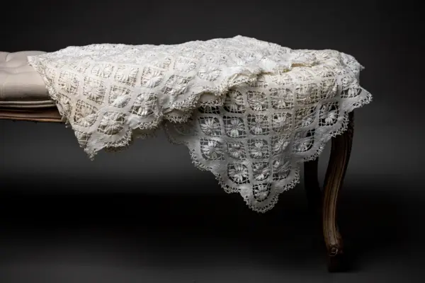 Mantel 100% encaje floral